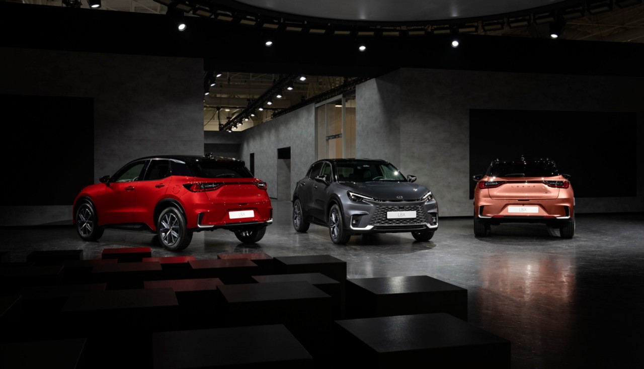 lexuslbxwpmilan04