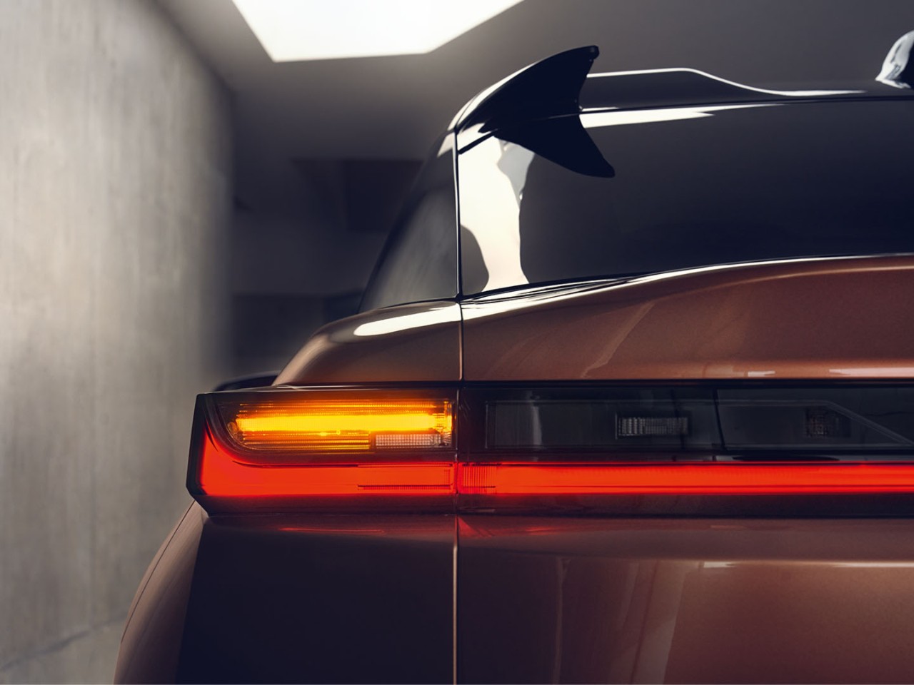 Plan sur les feux arrière à LED du Nouveau Lexus RZ